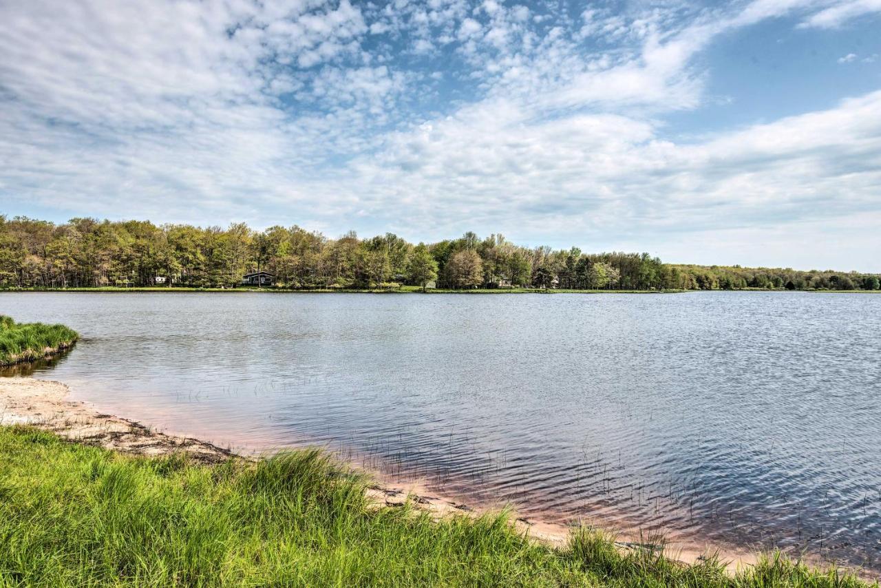 Pocono Mountain Escape With Game Room Walk To Lake! Albrightsville Kültér fotó
