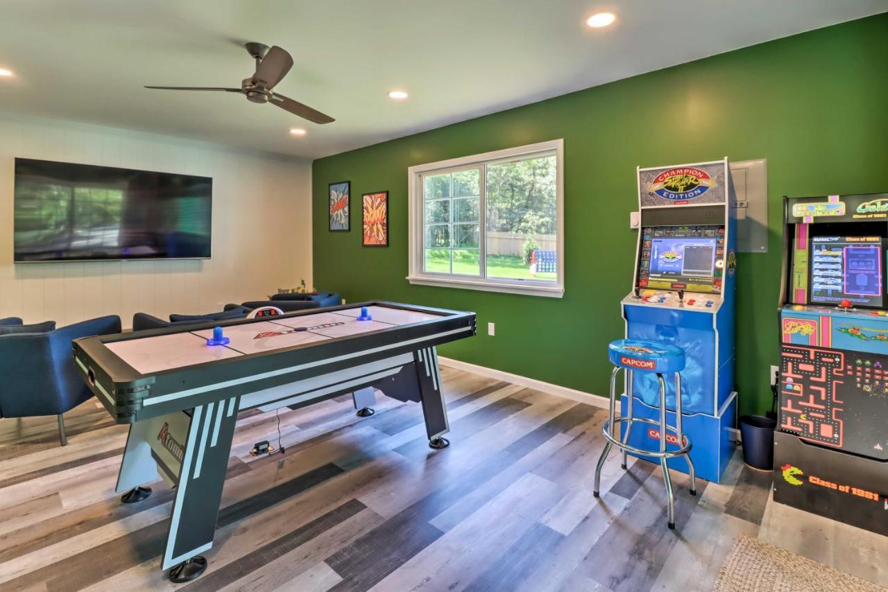 Pocono Mountain Escape With Game Room Walk To Lake! Albrightsville Kültér fotó